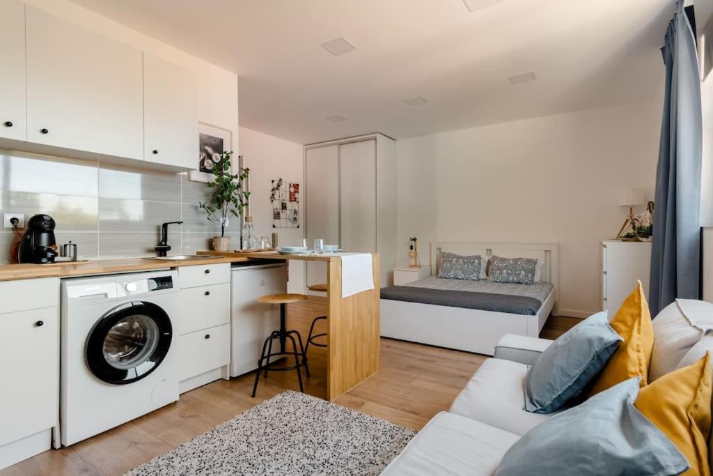 Stylish And Elegant Studio - Best View And Location In Coimbra Downton Екстериор снимка